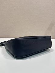Prada Re-Edition 2005 Re-Nylon Saffiano silver bag 22x18x6.5cm - 4