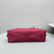 Alaïa Le Teckel Medium Bag In Nubuck pink 32x13x10cm - 5