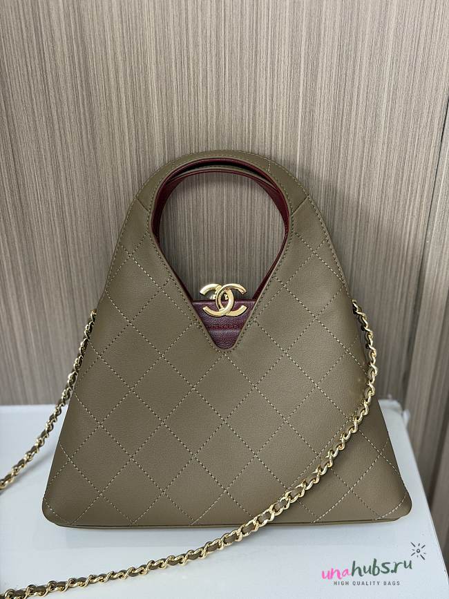 Chanel Small Shopping Bag Lambskin Gold Green 23x23x7cm - 1