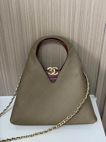 Chanel Small Shopping Bag Lambskin Gold Green 23x23x7cm