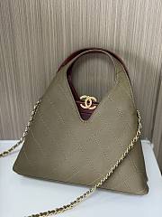 Chanel Small Shopping Bag Lambskin Gold Green 23x23x7cm - 5