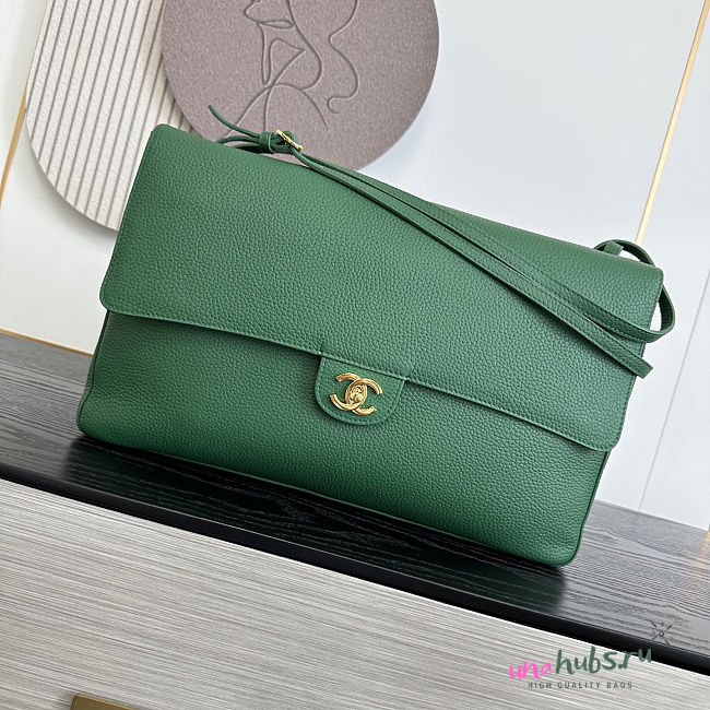 Chanel 26S Flap Bag MAXI Gold Green 39cm - 1