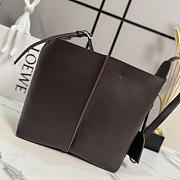Loewe Bilbao bucket in smooth calfskin brown 25x24x13cm - 3