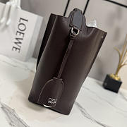 Loewe Bilbao bucket in smooth calfskin brown 25x24x13cm - 2
