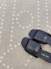 Prada Leather slide sandals black - 4