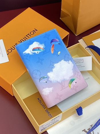 Louis Vuitton Passport Cover Paragliding Blue 14x10x2.5cm
