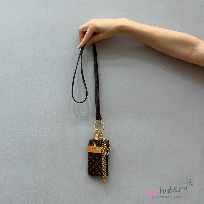 Louis Vuitton Phone Holder 12x6.5x1cm - 1