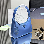 Prada Pervinca Re-Nylon Re-Edition blue 23x13x5cm - 3
