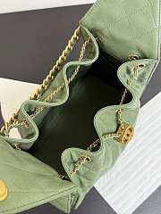Chanel 25 Small Handbag Green 30x26x14cm - 2