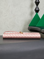 Bottega Veneta Andiamo Clutch pink Leather - 31*13*3cm - 2