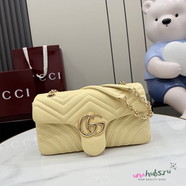 Gucci GG Marmont medium shoulder bag Light yellow 26x15x7cm - 1