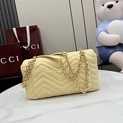 Gucci GG Marmont medium shoulder bag Light yellow 26x15x7cm - 2