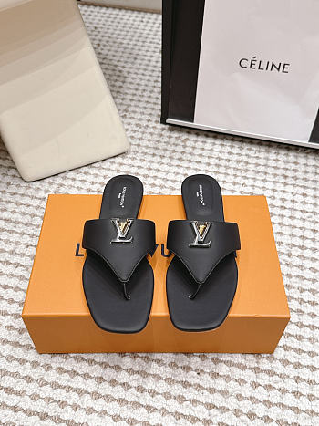 Louis Vuitton Mare Flat Thong Black