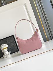 Prada Re-Edition 2005 Saffiano Leather pink 22x18x6cm - 2