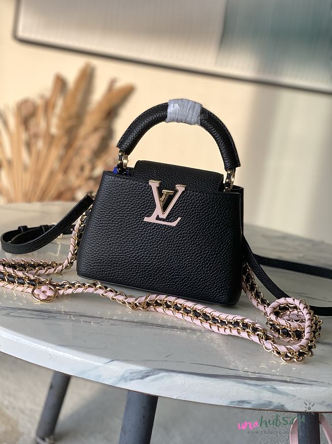 Louis Vuitton Capucines Mini Black 21x14x8cm - 1