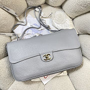 Chanel Maxi Flap bag Calfskin Gold-Tone Gray 32x19.5x10cm - 3