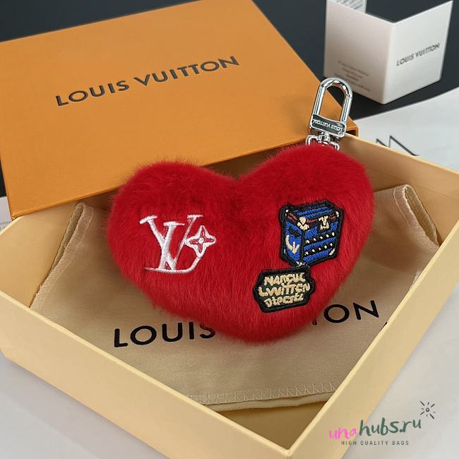 Louis Vuitton Lucky Heart Bag Charm - 1