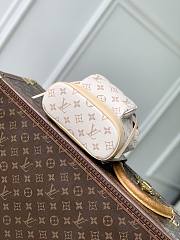 Louis Vuitton Montsouris Mini Monogram Dune 24x25x12cm - 5