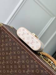 Louis Vuitton Vanity Chain Pouch Monogram Dune 19x11.5x6.5cm - 5