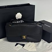 Chanel Maxi Flap bag Calfskin Gold Black 32x19.5x10cm - 1