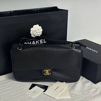 Chanel Maxi Flap bag Calfskin Gold Black 32x19.5x10cm