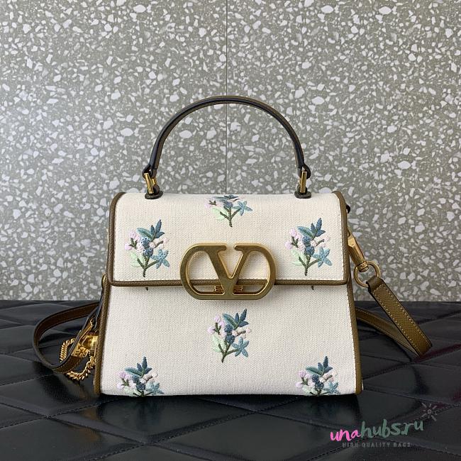 Valentino Floral-Embroidered Top-Handle Bag 22x17x9cm - 1