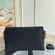 Gucci Large Chain Shoulder Bag in Black Suede 36x19.5x9.5cm - 4