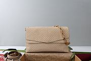 Gucci Large Chain Shoulder Bag in Beige Suede 36x19.5x9.5cm - 1