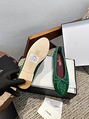 Chanel Suede Patent Cap Toe CC Ballerina Flats green - 3