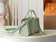 Louis Vuitton OnTheGo East West Chain Green 25x13x10cm - 3