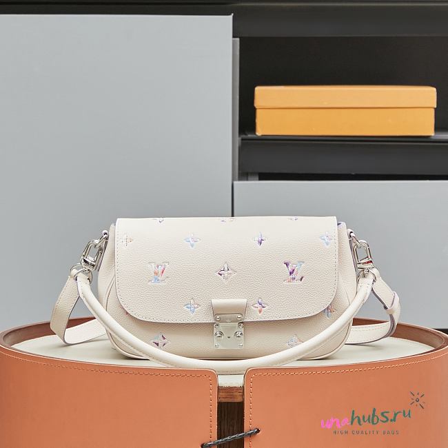 Louis Vuitton Pochette Métis Soft PM Link Quartz 25x15x5cm - 1