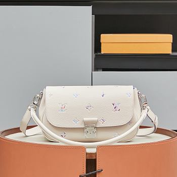 Louis Vuitton Pochette Métis Soft PM Link Quartz 25x15x5cm
