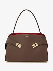 Ferragamo Hug soft bicolor shoulder bag M 34x25x15.5cm - 1