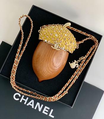 Chanel Acorn Minaudiere Wood Strass Gold 17x7x7cm