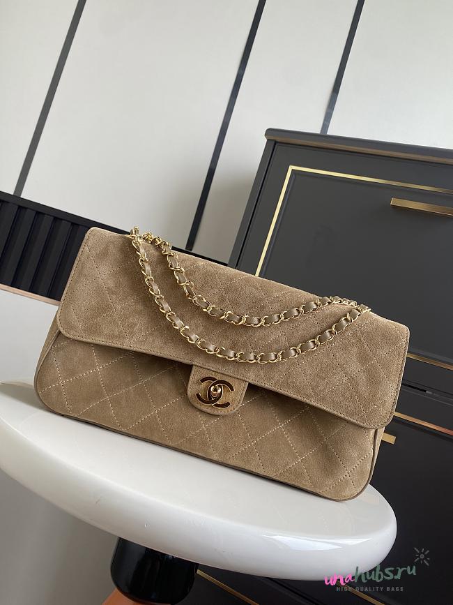 Chanel Maxi Flap bag Dark Beige Suede Gold 32x19.5x10cm - 1