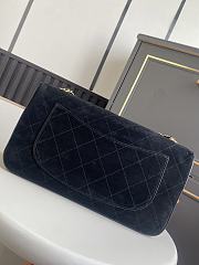 Chanel Maxi Flap bag Black Suede Gold 32x19.5x10cm - 4