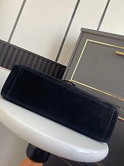 Chanel 26S Flap Bag MAXI suede Black Gold 39x24x11cm - 4