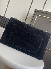Chanel 26S Flap Bag MAXI suede Black Gold 39x24x11cm - 3