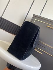 Chanel 26S Flap Bag MAXI suede Black Gold 39x24x11cm - 2