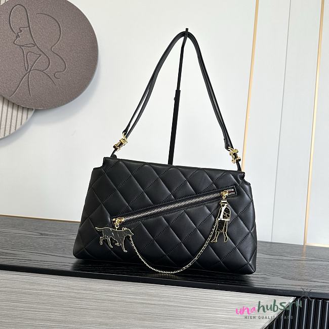 Chanel Small Hobo Bag Black Lambskin 29x18x8cm - 1