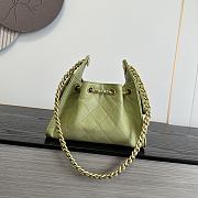 Chanel 25 Handbag Light Green Caviar Gold 20x22x12.5cm - 3