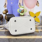 Louis Vuitton Bella Link Quartz 20x20x12.5cm - 4