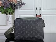 Louis Vuitton Trio Messenger Khaki Green 25x18.5x7cm - 4