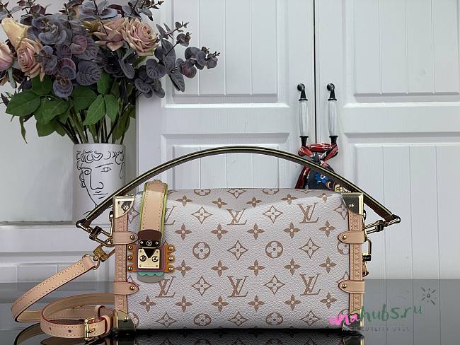 Louis Vuitton Side Trunk MM East-West Monogram Dune 28x15x7cm - 1