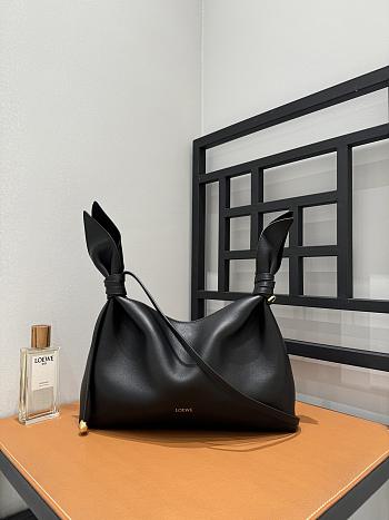 Loewe Medium Scarf bag in smooth calfskin black 34x8.5x21cm