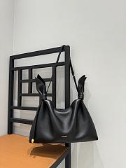Loewe Medium Scarf bag in smooth calfskin black 34x8.5x21cm - 2