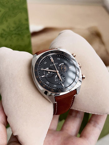 Gucci Interlocking watch, 41mm