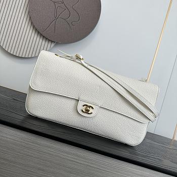 Chanel Maxi Flap bag Calfskin Gold-Tone White 32x19.5x10cm