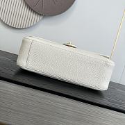 Chanel Maxi Flap bag Calfskin Gold-Tone White 32x19.5x10cm - 5