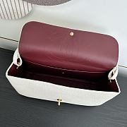 Chanel Maxi Flap bag Calfskin Gold-Tone White 32x19.5x10cm - 3